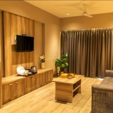 Ashok Deluxe Apartments, Marol Andheri East Βομβάη Εξωτερικό φωτογραφία