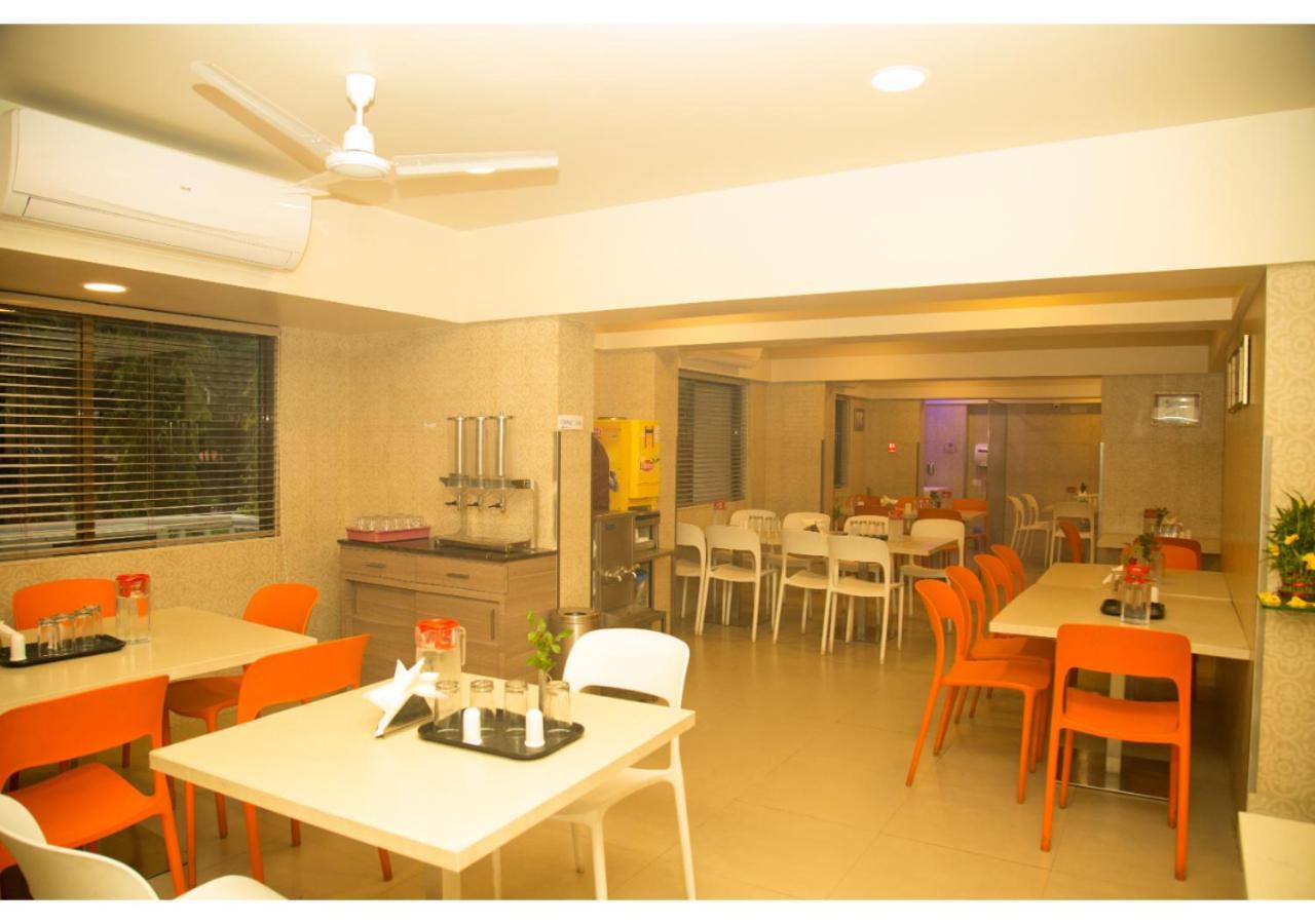 Ashok Deluxe Apartments, Marol Andheri East Βομβάη Εξωτερικό φωτογραφία
